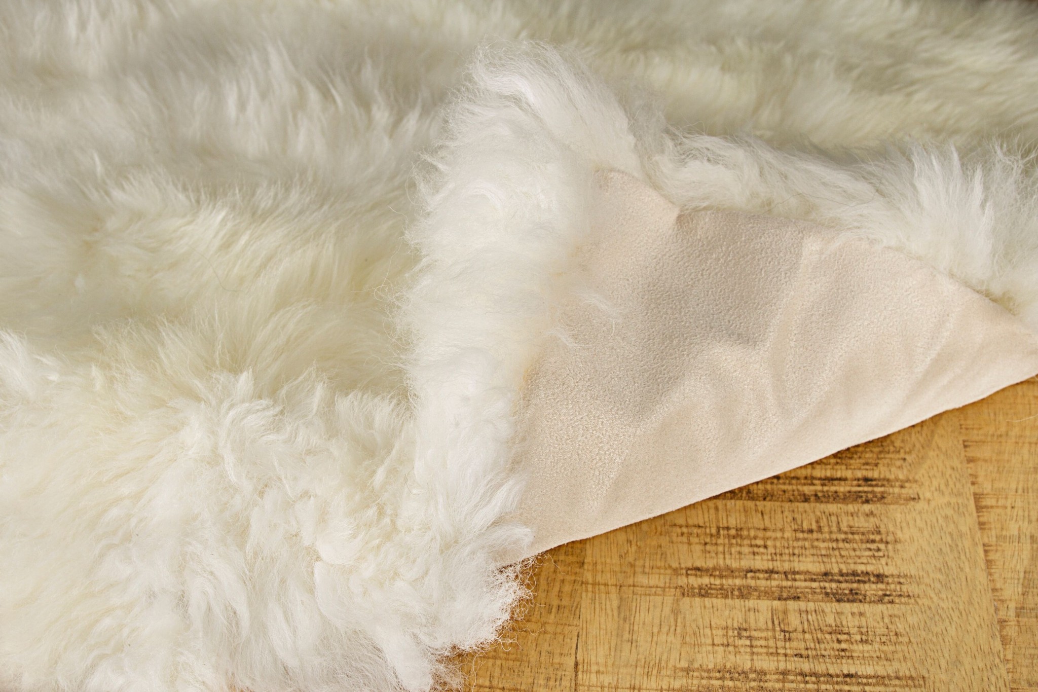 18" Natural Sheepskin Throw Pillow - Image 5