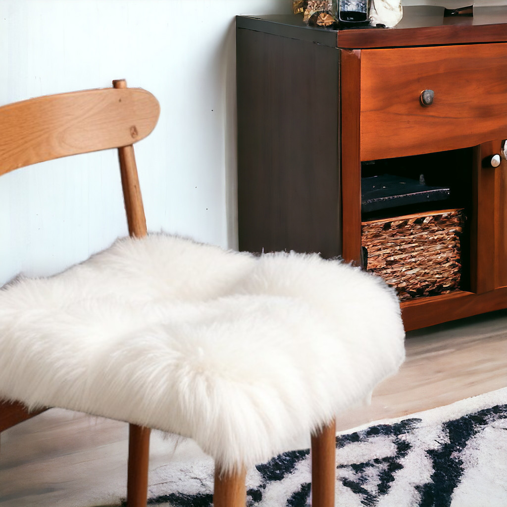 17" X 17" White Synthetic Solid Color Pad - Image 2