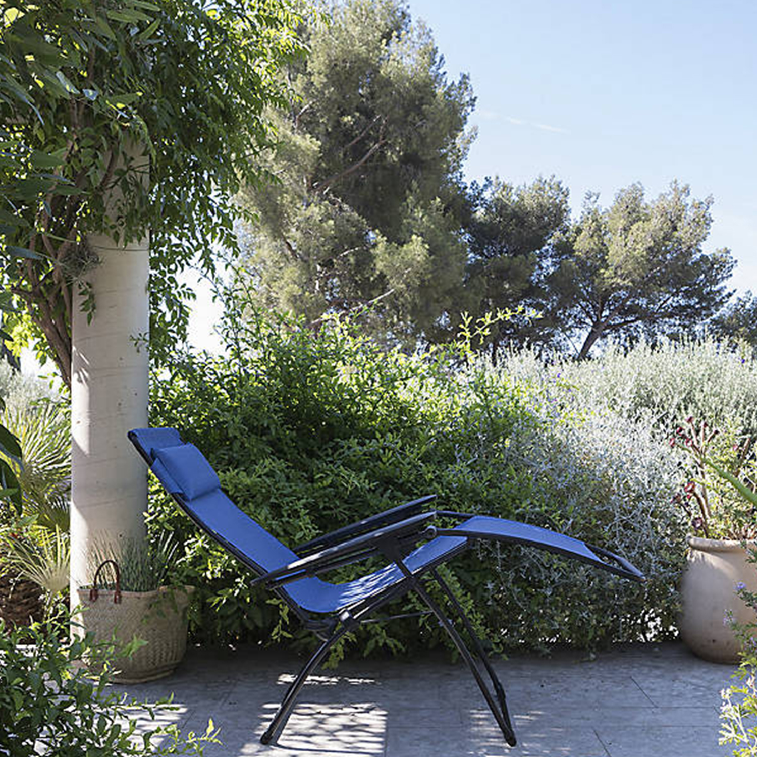 28" Blue Metal Outdoor Zero Gravity Chair with Blue Cushion - Image 4