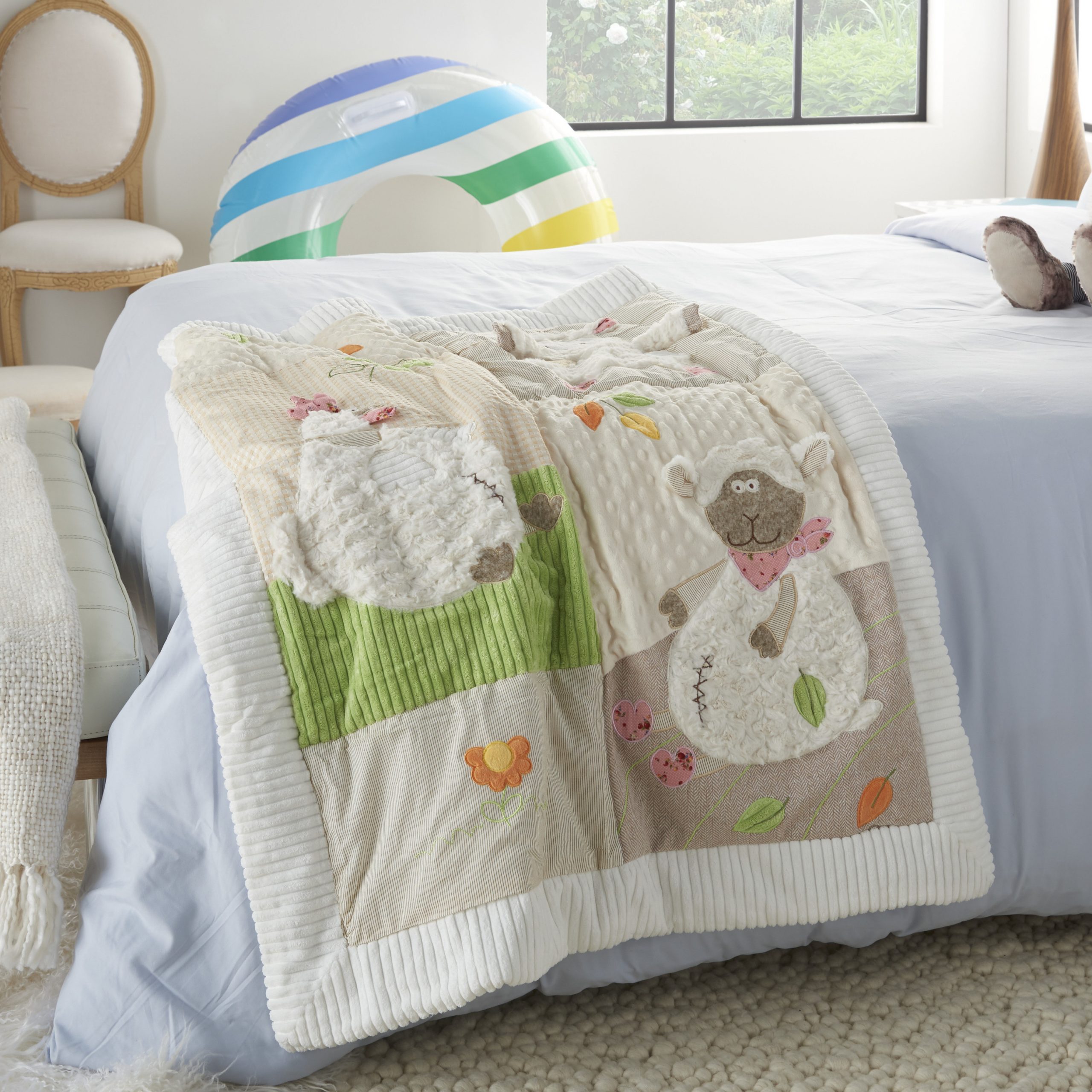 Beige Green And White Polyester Quilt - Image 5